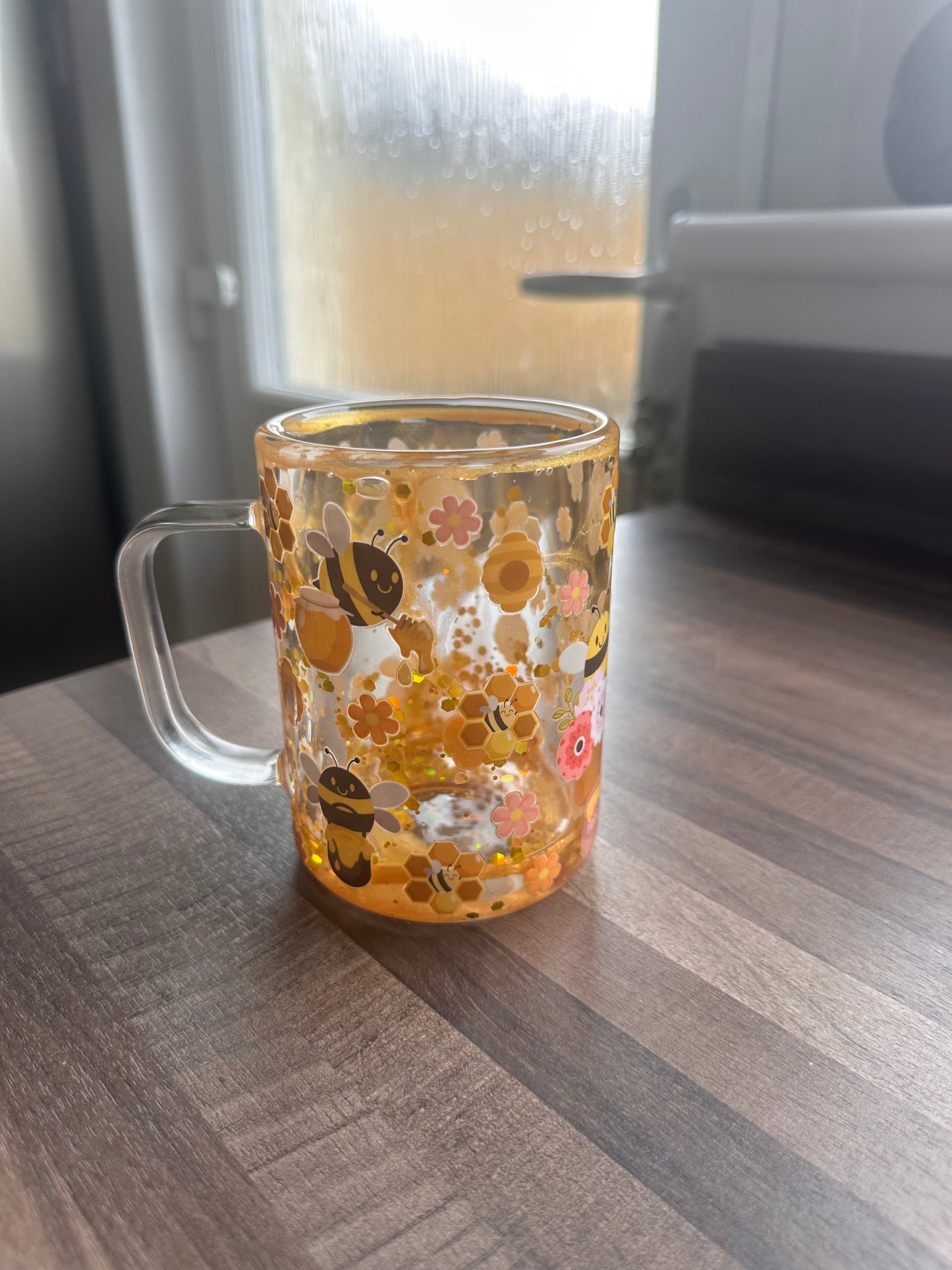 Pre-made 15oz Honey Drip cup