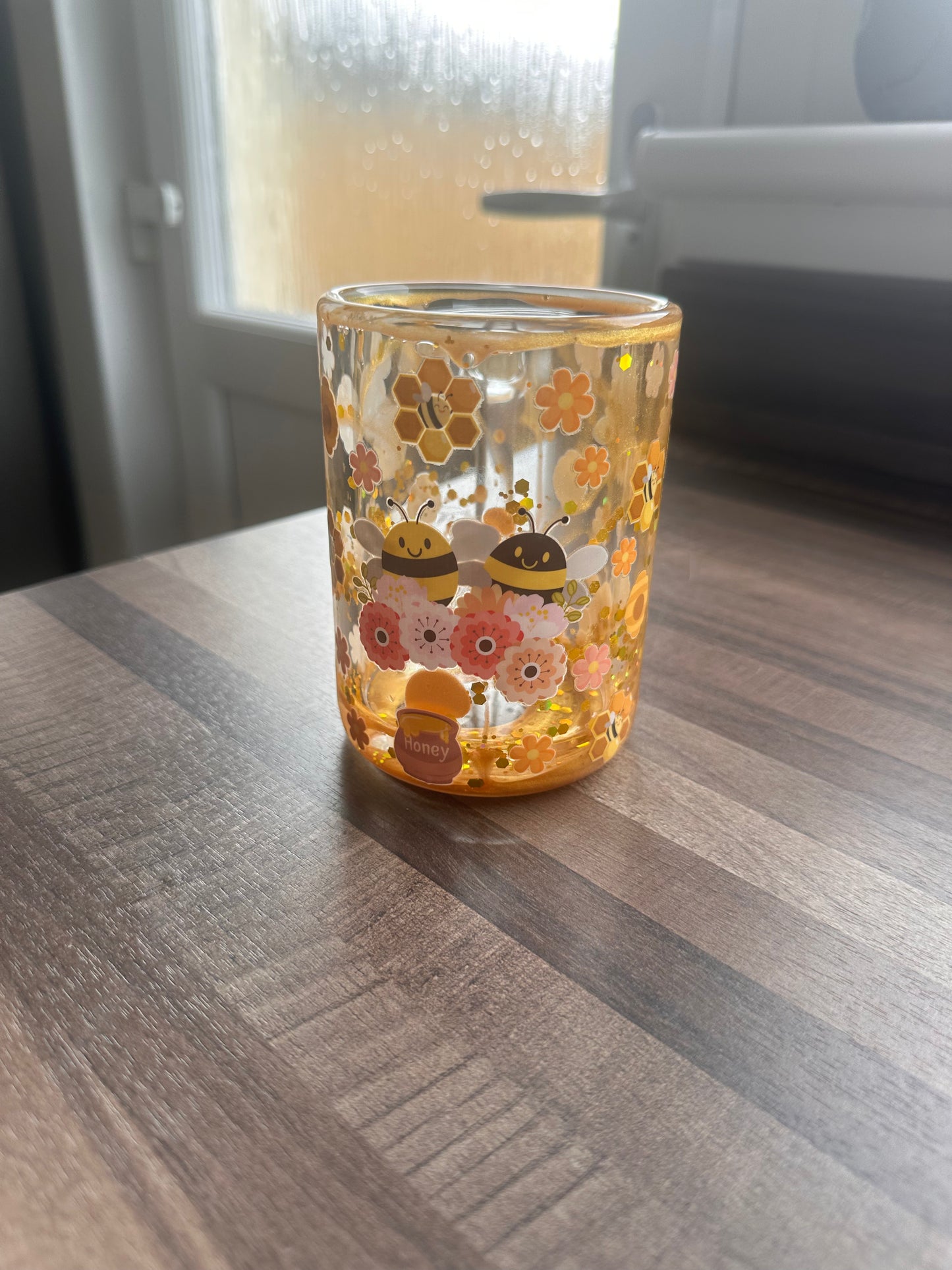 Pre-made 15oz Honey Drip cup