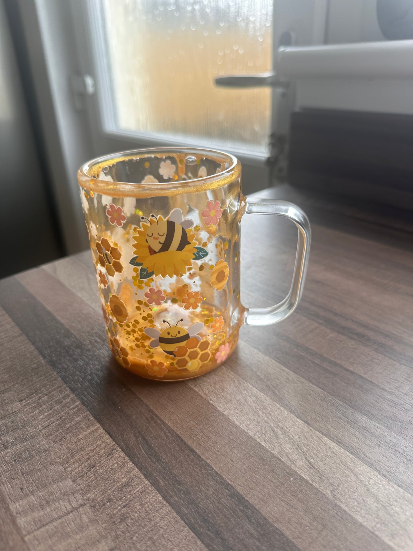 Pre-made 15oz Honey Drip cup