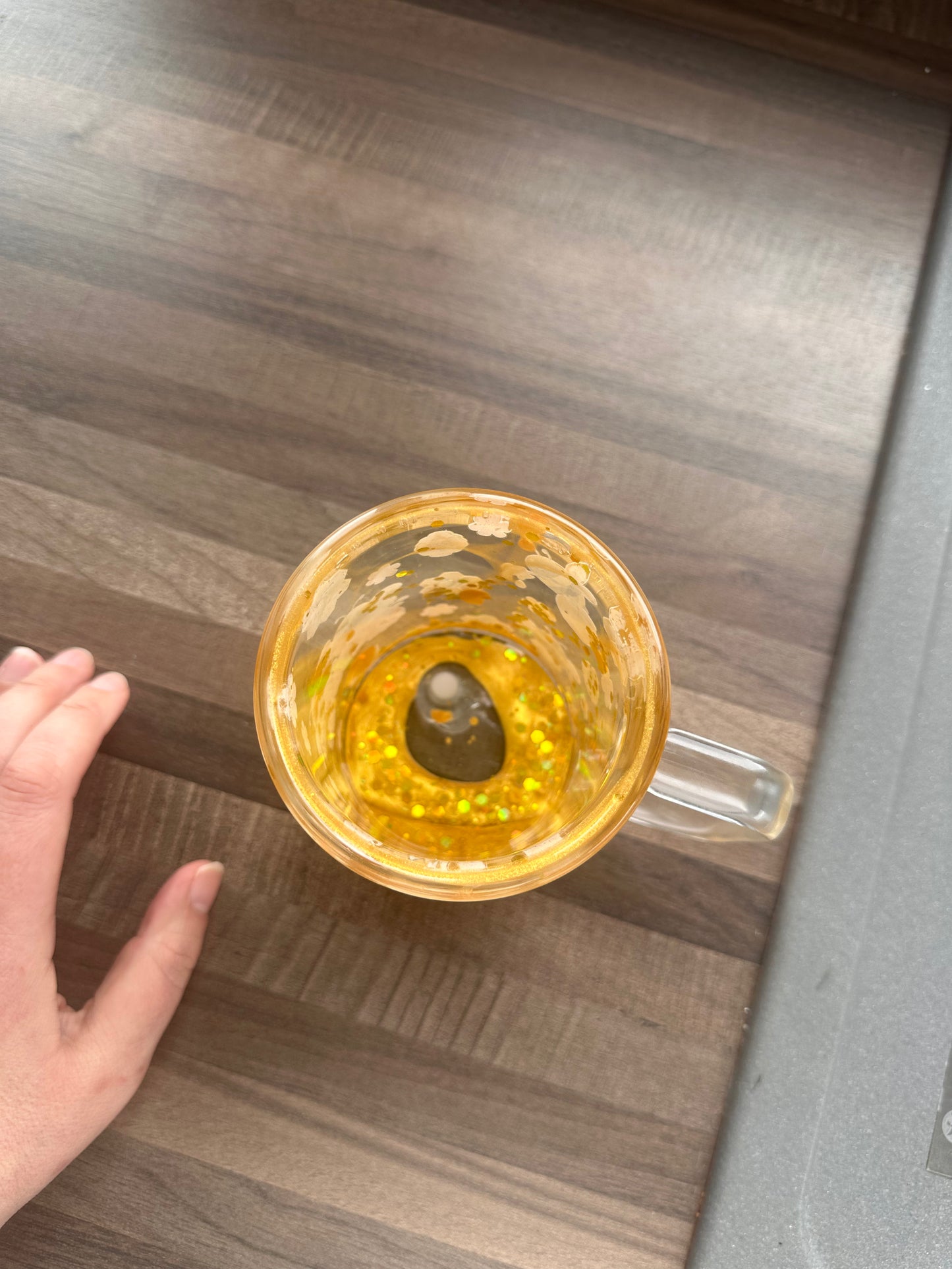Pre-made 15oz Honey Drip cup
